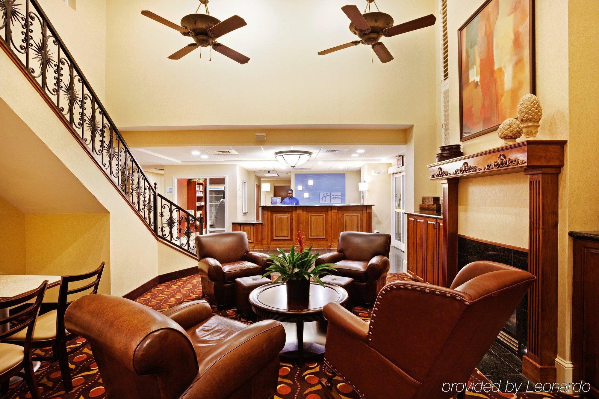 Comfort Suites Near Birkdale Village - Huntersville Interior photo